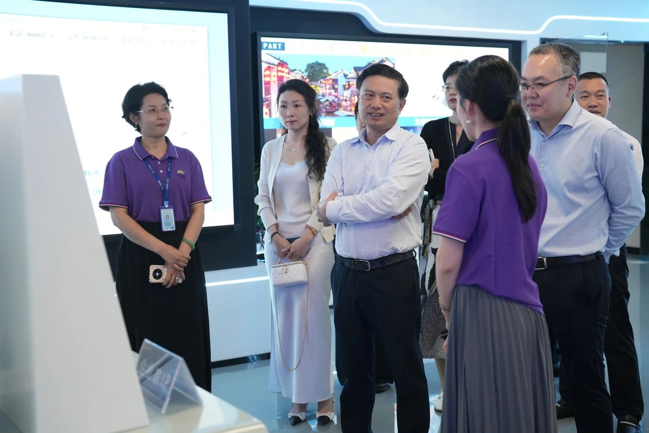 民盈集团、天安数码城向导一行莅临永乐高ylg888888集团旅行交流